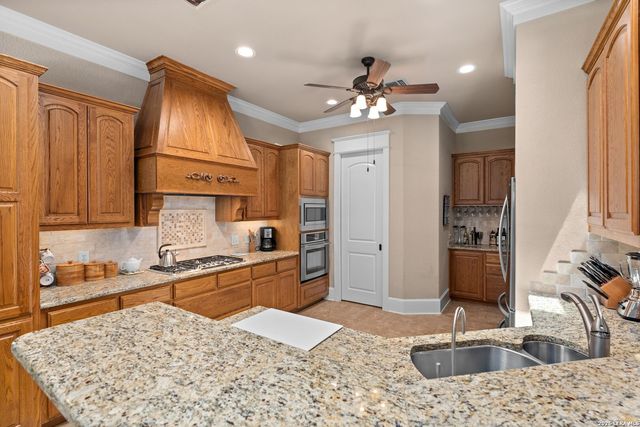 106 RIVERWOOD, Boerne, TX 78006