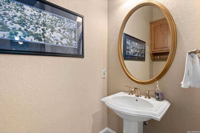 106 RIVERWOOD, Boerne, TX 78006