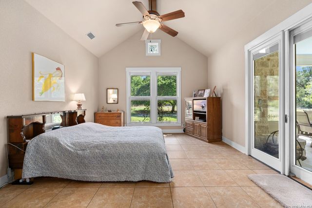 106 RIVERWOOD, Boerne, TX 78006