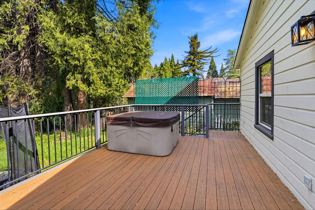 614 Zion St, Nevada City, CA 95959