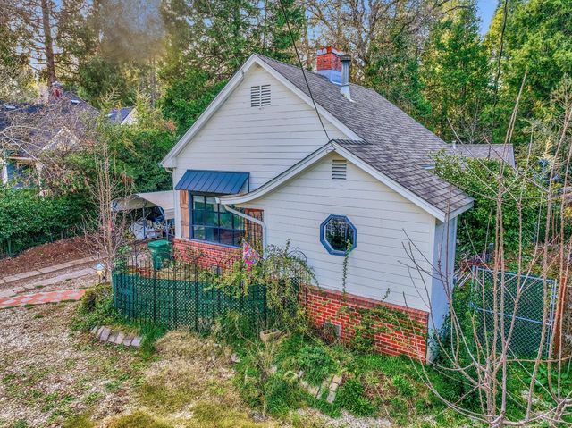 614 Zion St, Nevada City, CA 95959