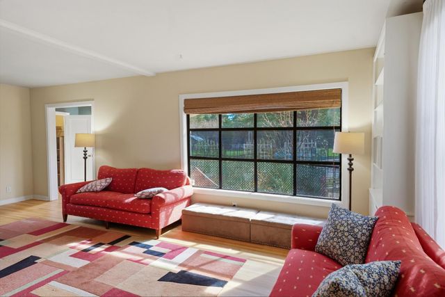 614 Zion St, Nevada City, CA 95959