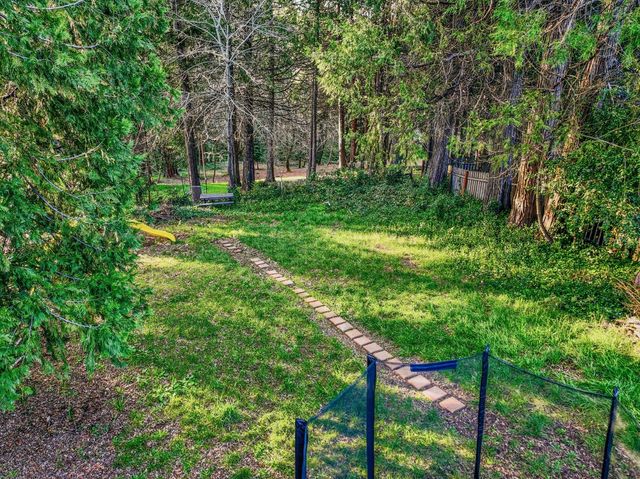 614 Zion St, Nevada City, CA 95959