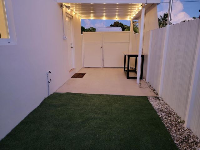 1611 NW 63RD Avenue 2, Sunrise, FL 33313