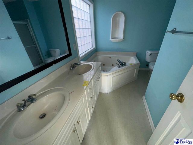 2110 Glenmore Way, Florence, SC 29505