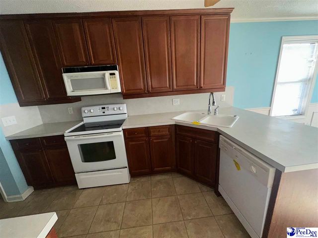 2110 Glenmore Way, Florence, SC 29505