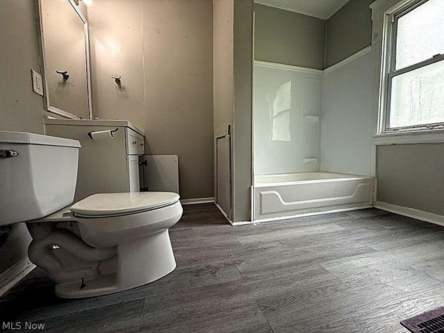 10617 Bryant Avenue, Cleveland, OH 44108