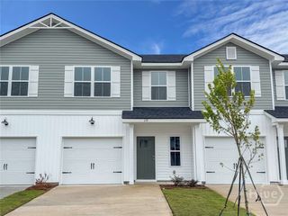 28 Beaumont Drive, Hinesville, GA 31313