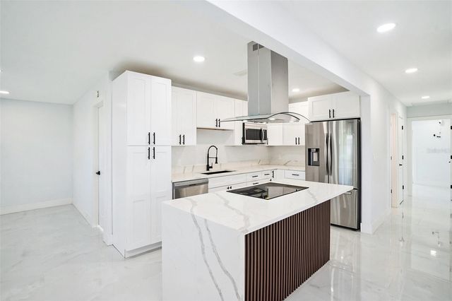 1778 NEW HAMPSHIRE AVENUE NE, St Petersburg, FL 33703