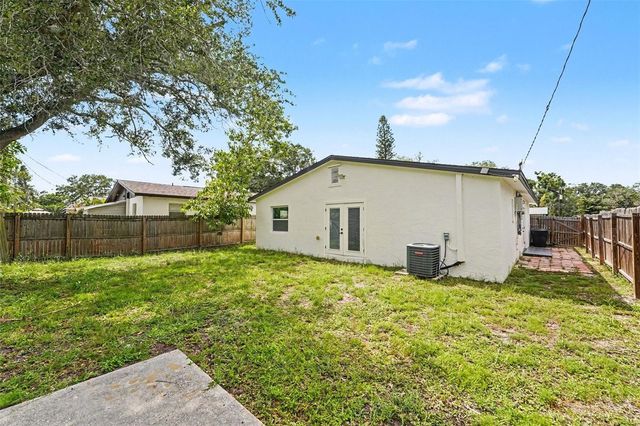 1778 NEW HAMPSHIRE AVENUE NE, St Petersburg, FL 33703