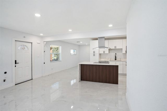 1778 NEW HAMPSHIRE AVENUE NE, St Petersburg, FL 33703