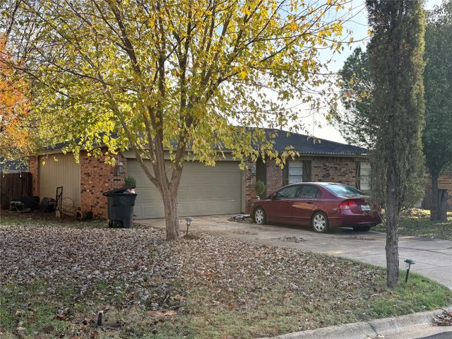 1411 Clearfield Drive, Cleburne, TX 76033