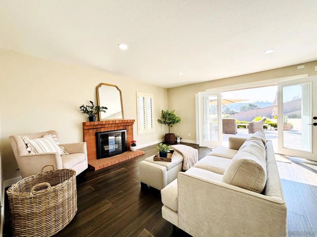672 CHATEAU PLACE, Escondido, CA 92029