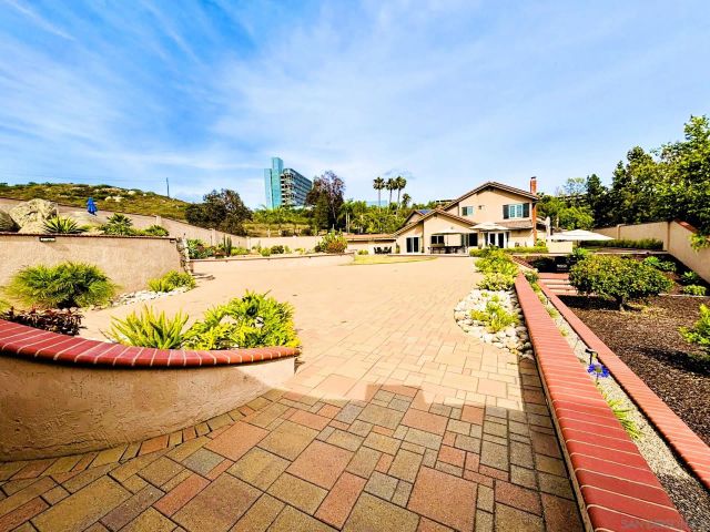 672 CHATEAU PLACE, Escondido, CA 92029