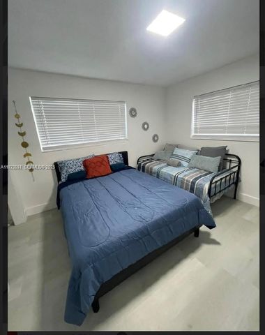 3085 NW 51st St, Miami, FL 33142