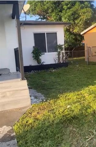 3085 NW 51st St, Miami, FL 33142