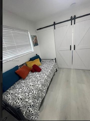 3085 NW 51st St, Miami, FL 33142