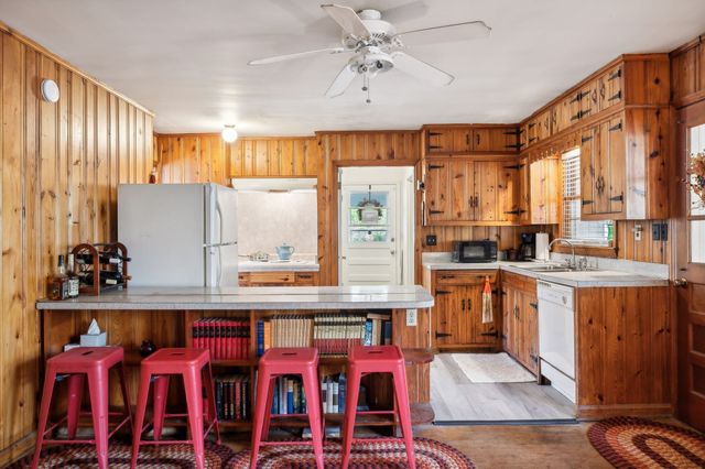 404C Van Hook Dr, Ashland City, TN 37015