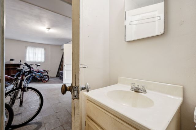 404C Van Hook Dr, Ashland City, TN 37015