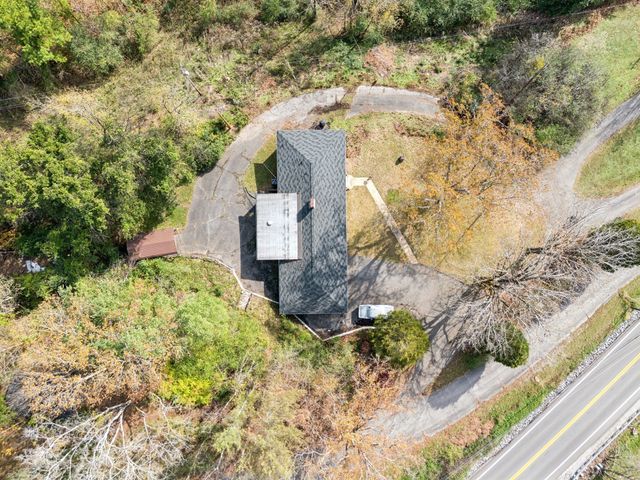 404C Van Hook Dr, Ashland City, TN 37015