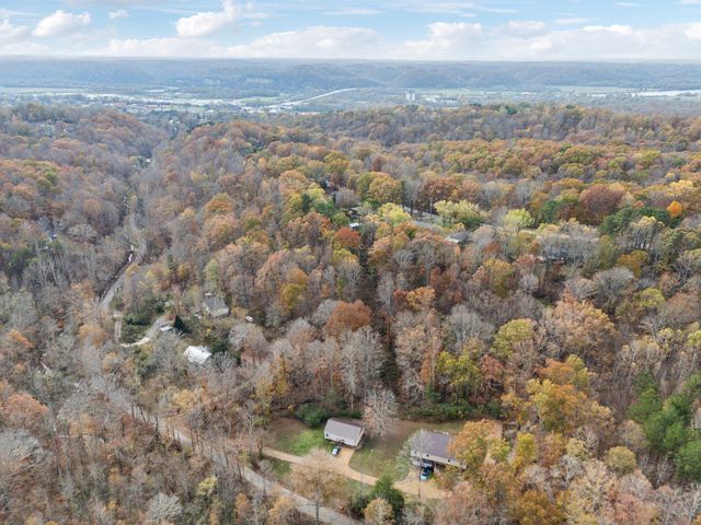 404C Van Hook Dr, Ashland City, TN 37015