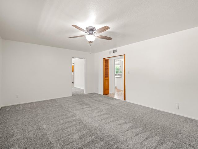 1528 E Escalon Avenue, Fresno, CA 93710