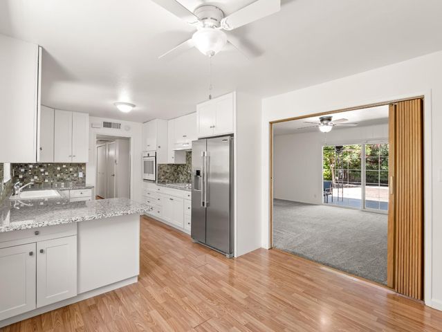 1528 E Escalon Avenue, Fresno, CA 93710