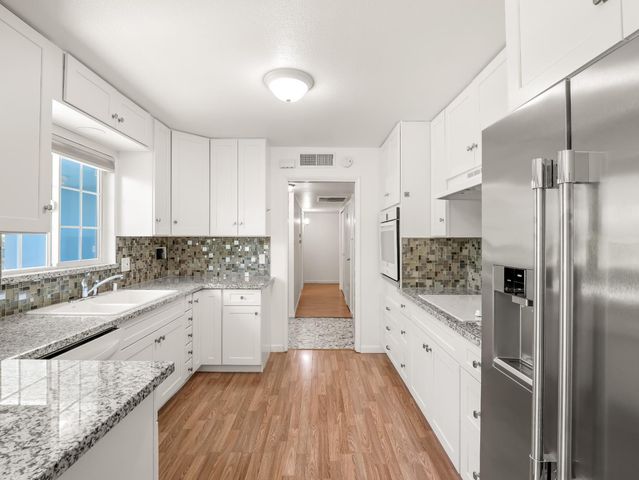 1528 E Escalon Avenue, Fresno, CA 93710