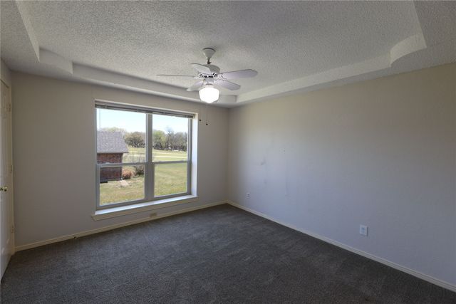 907 Red Oak Creek Drive, Ovilla, TX 75154