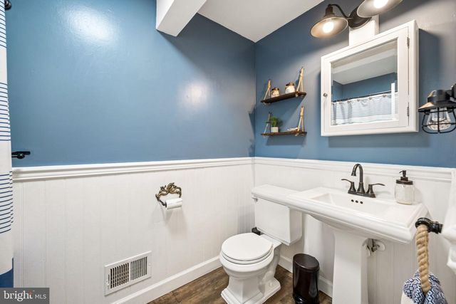 139 MAGOTHY BEACH RD, Pasadena, MD 21122