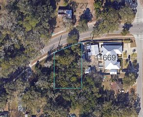 1237 SE 3RD AVENUE, Gainesville, FL 32641