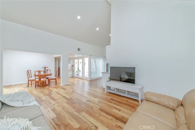 4521 Green Tree Lane, Irvine, CA 92612