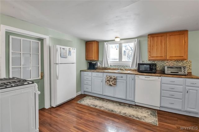 4585 Seneca Street, West Seneca, NY 14224