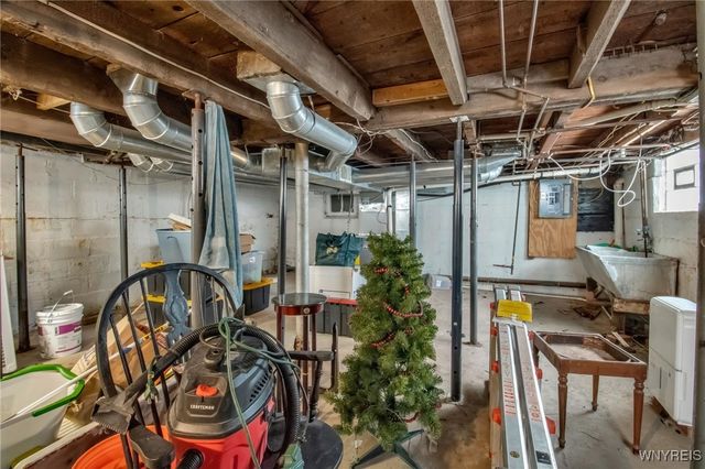 4585 Seneca Street, West Seneca, NY 14224