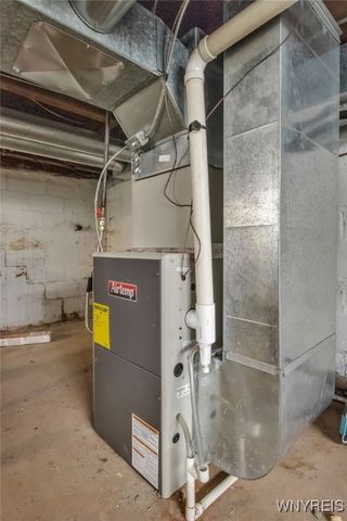 4585 Seneca Street, West Seneca, NY 14224