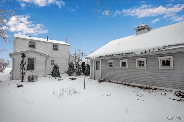 4585 Seneca Street, West Seneca, NY 14224