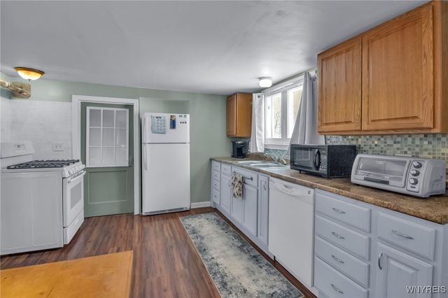 4585 Seneca Street, West Seneca, NY 14224