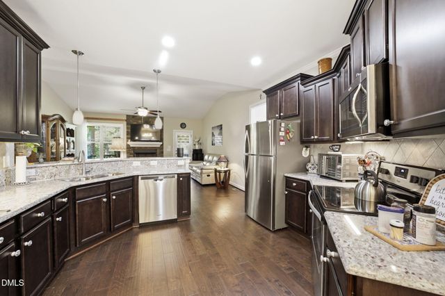 1547 Lassiter Pond Road, Four Oaks, NC 27524