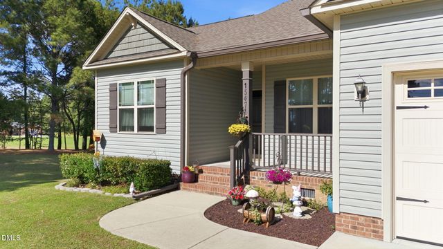 1547 Lassiter Pond Road, Four Oaks, NC 27524