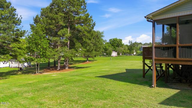 1547 Lassiter Pond Road, Four Oaks, NC 27524