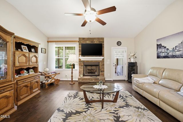 1547 Lassiter Pond Road, Four Oaks, NC 27524