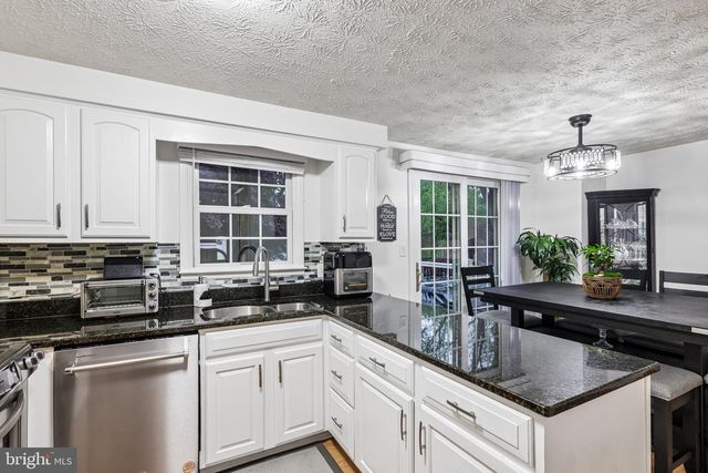 7856 MARIOAK DR, Elkridge, MD 21075