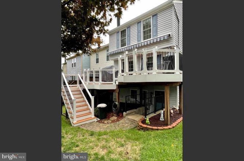 Image 30 of property listing at 7856 MARIOAK DR, Elkridge, MD 21075