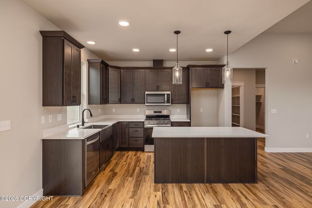 L19 B1 N Endless Circle, Palmer, AK 99645