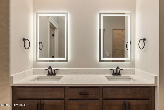 L19 B1 N Endless Circle, Palmer, AK 99645