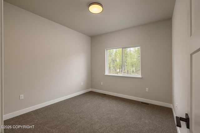 L19 B1 N Endless Circle, Palmer, AK 99645