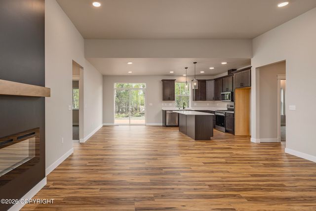 L19 B1 N Endless Circle, Palmer, AK 99645