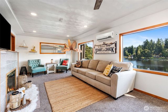 4624 Thompson Lane SE, Olympia, WA 98513