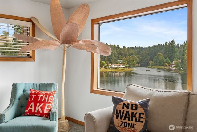 4624 Thompson Lane SE, Olympia, WA 98513