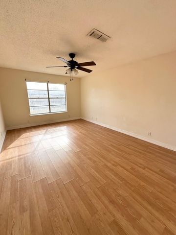 1724 Pine, Midland, TX 79705